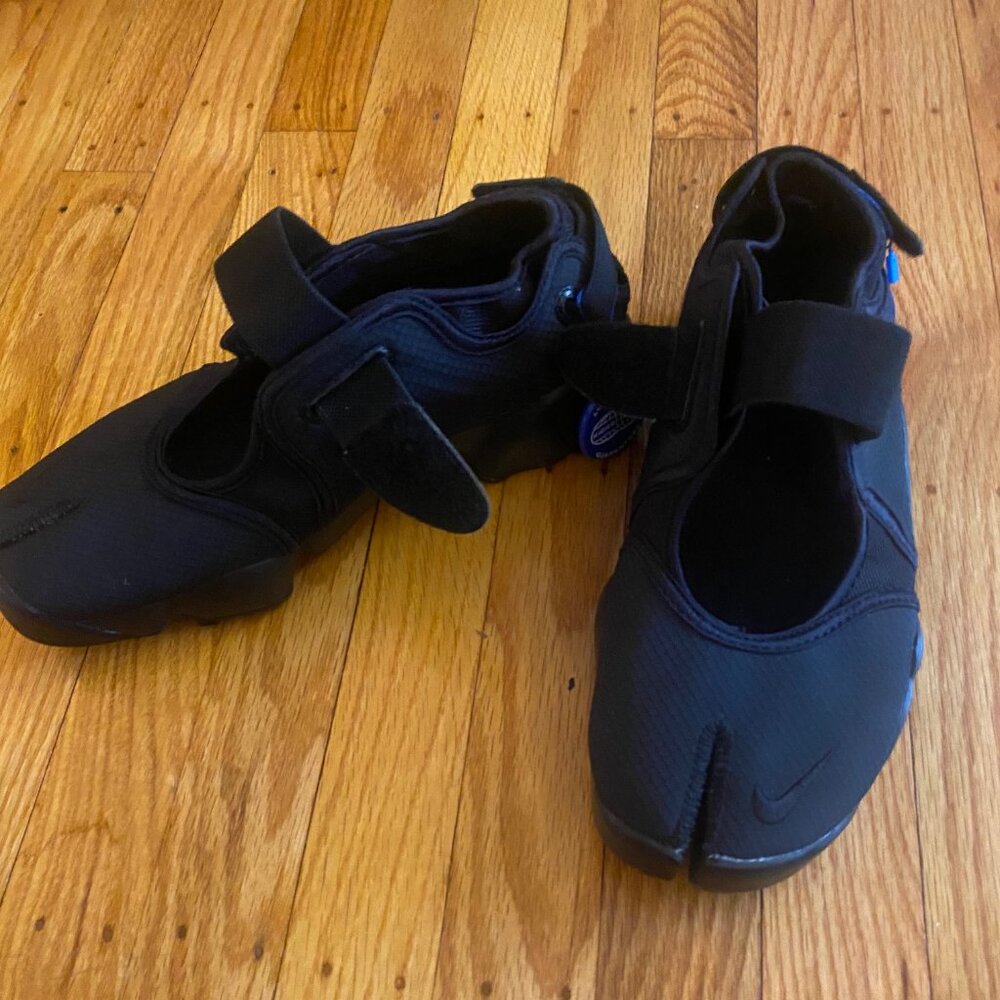 Nike Air Rift Breathe Womens Size 9